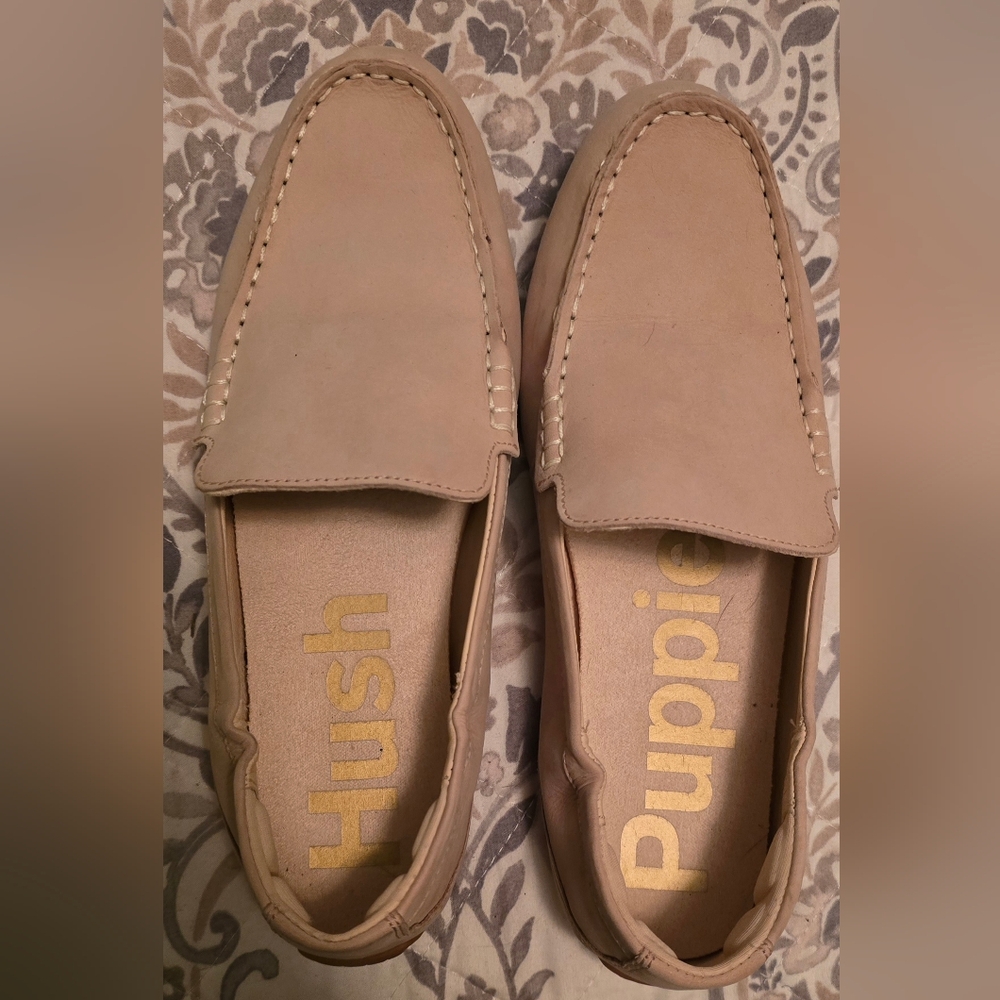 NWOB Hush Puppies Ladies Breathable Loafers Beige US 9 UK 7 EU 41 Stitching